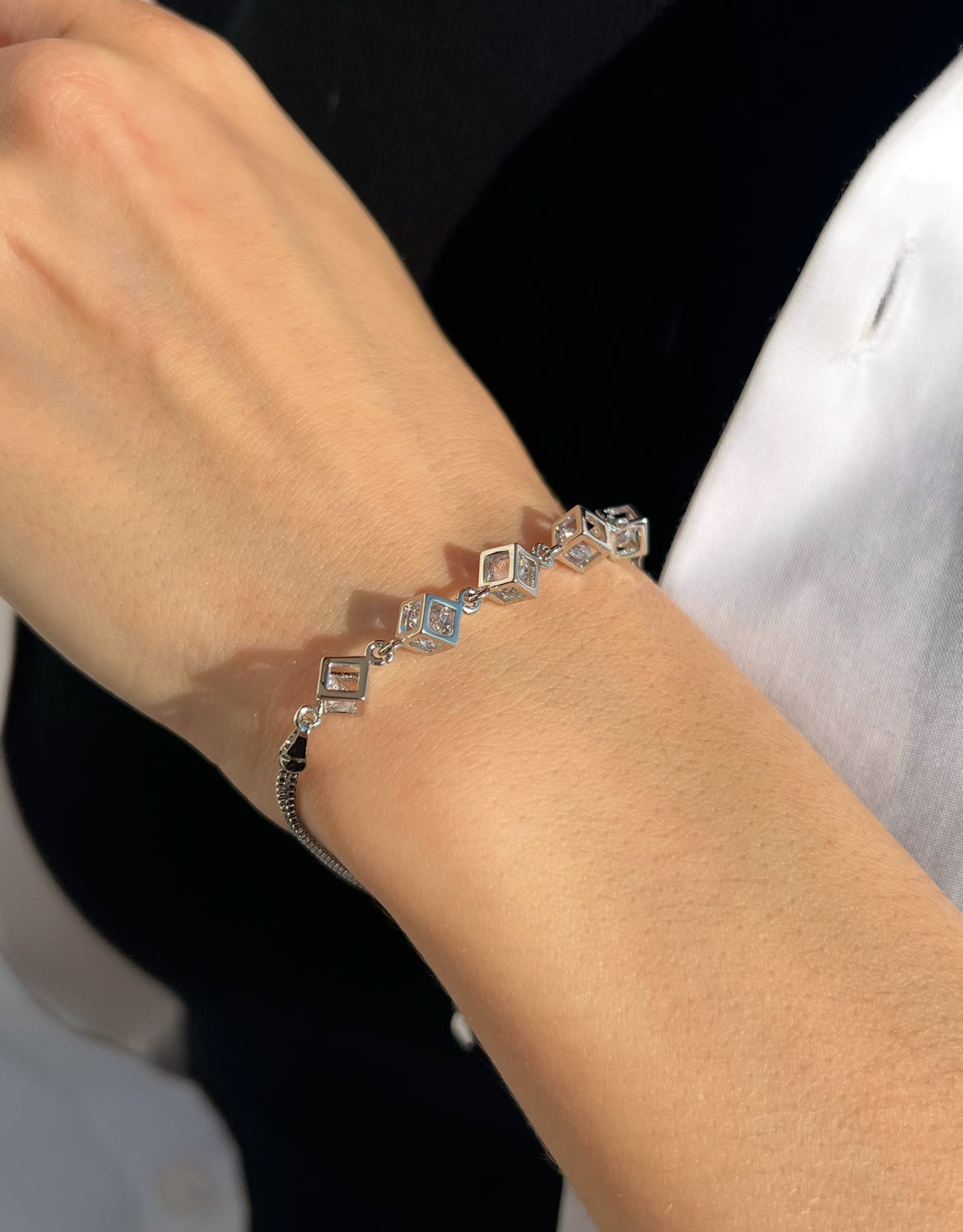 Браслет Cubica